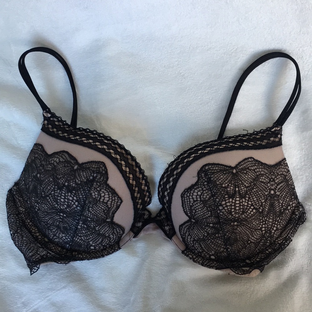 🎄 Victoria Secret Very Sexy Push-Up Bra